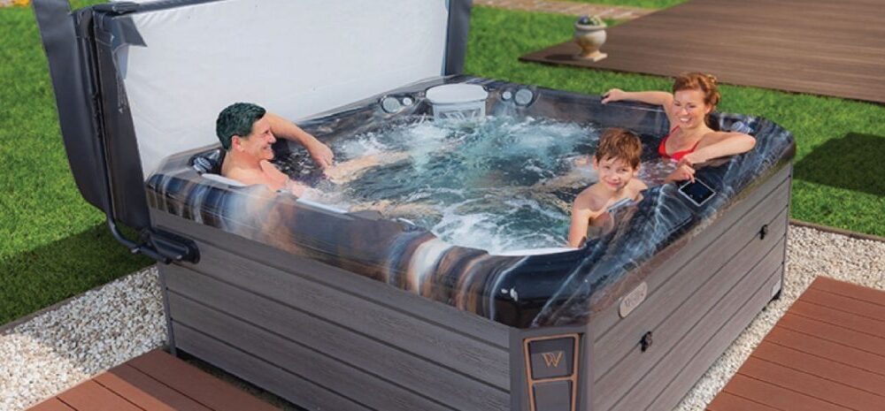 understanding-wellis-hot-tubs:-features-that-set-them-apart